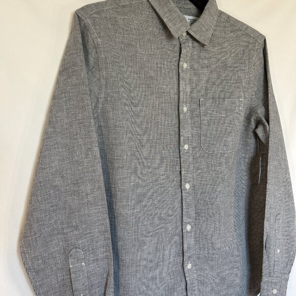 Old Navy Men’s Gray Everyday Regular Fit Button-Up Shirt – Size M - Picture 2 of 10